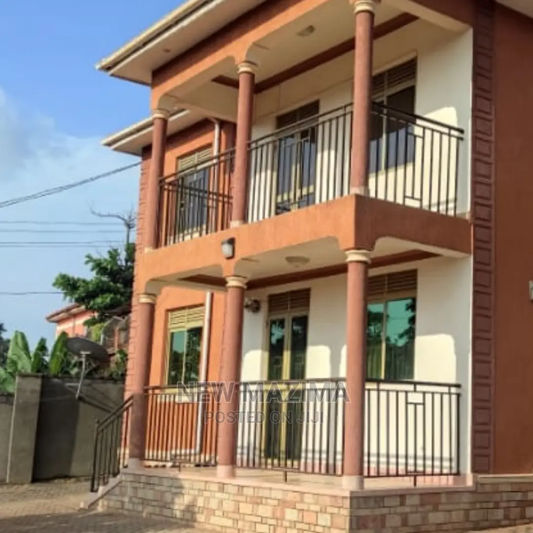 4bdrm House in Kitende Ntebe Rd, Division a for Sale in Division A