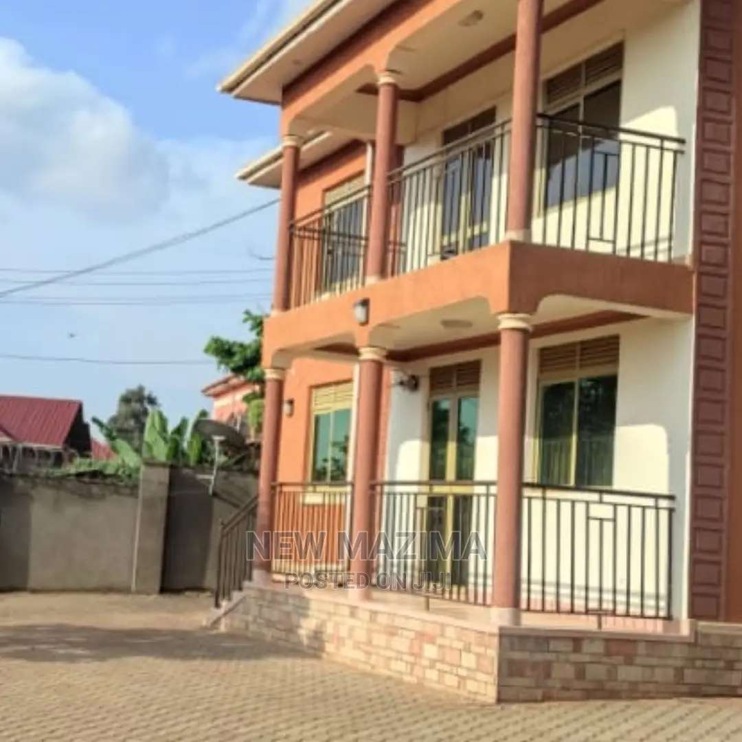 4bdrm House in Kitende Ntebe Rd, Division a for Sale in Division A