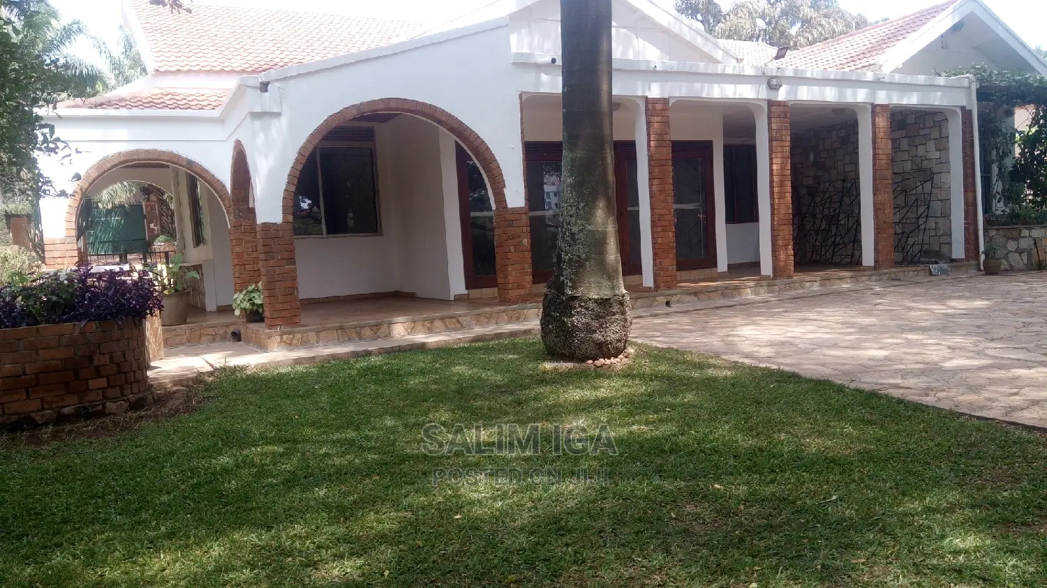 4bdrm Duplex in Kololo Property, Central Division for Rent in Central Division