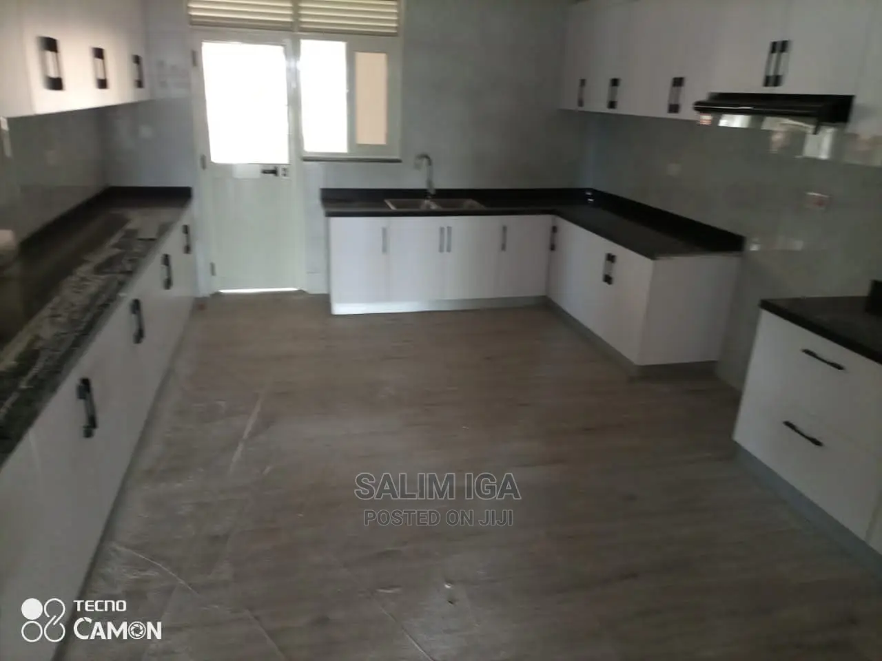 Furnished 3bdrm Block of Flats in Kololo Property, Central Division in Central Division