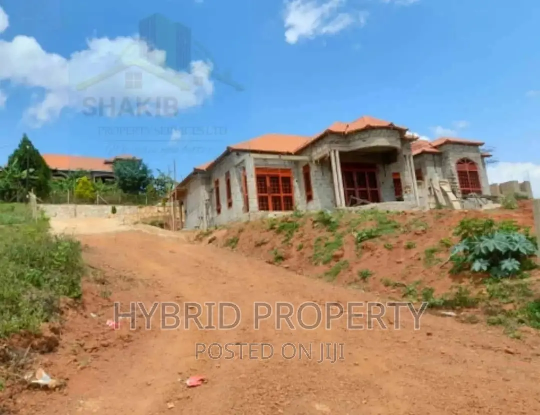Plots for Sale at Sumba~Kyambazi/Kitemu Estates~Masaka Road. in Nsangi