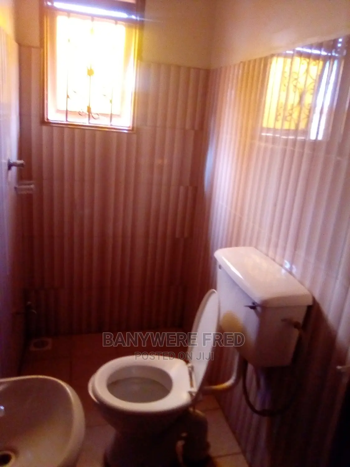 Furnished 2bdrm Bungalow in Kira for Rent in Kira