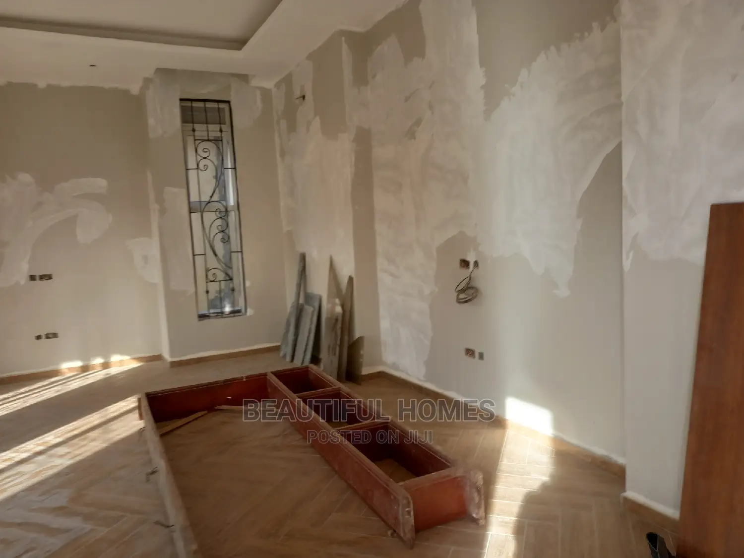 Furnished 6bdrm Mansion in Kisaasi Tarmack, Central Division for Sale in Central Division