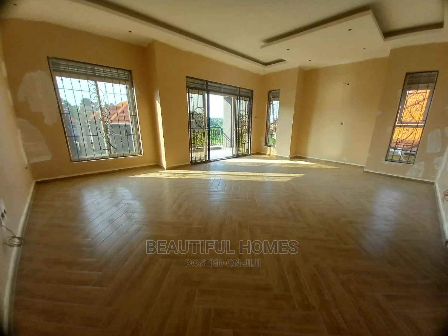 Furnished 6bdrm House in Kisaasi Corporate, Central Division for Sale in Central Division