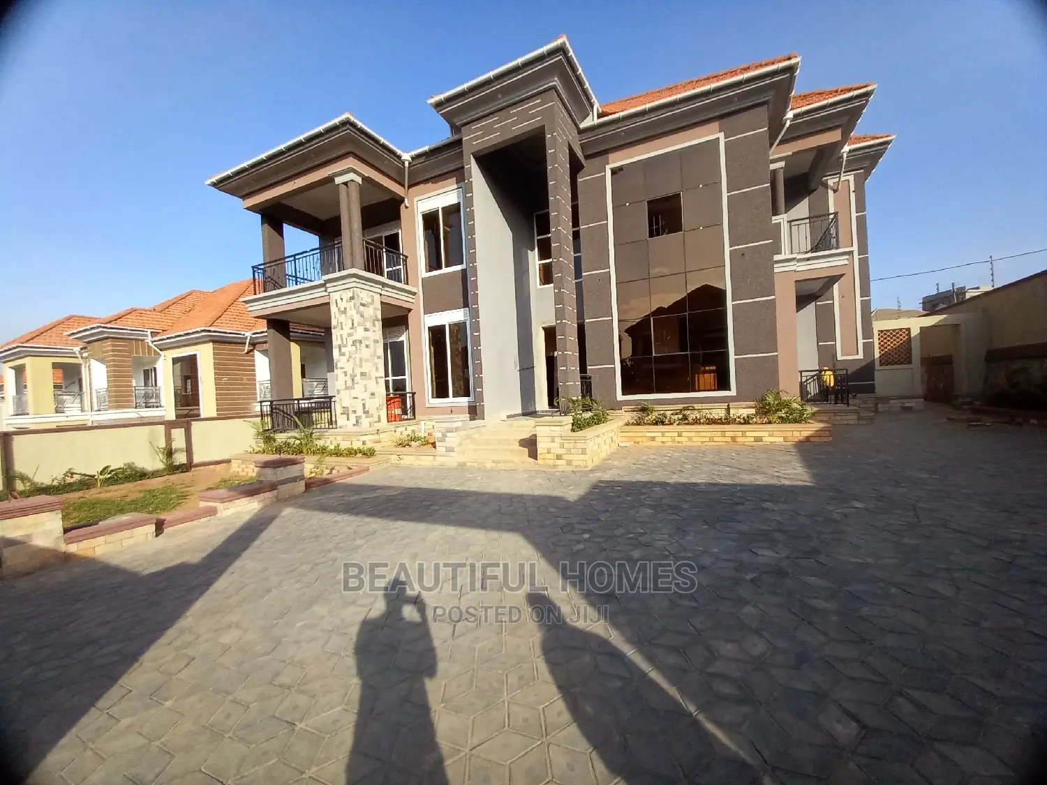 Furnished 6bdrm Mansion in Kisaasi, Central Division for Sale in Central Division