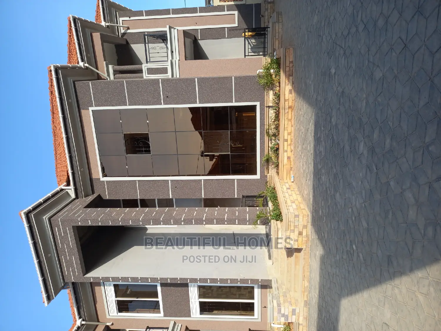 Furnished 6bdrm Mansion in Kisaasi, Central Division for Sale in Central Division