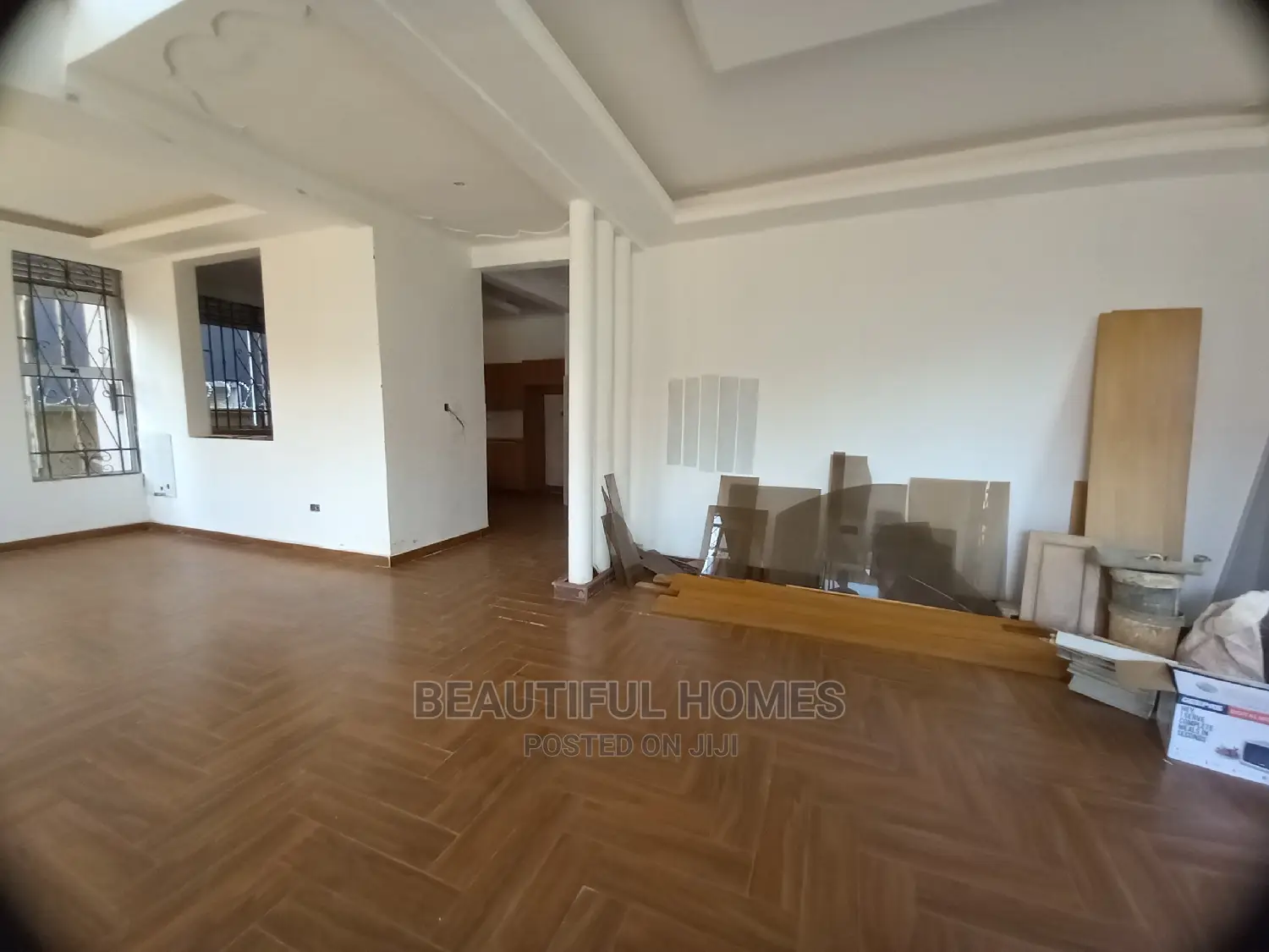 Furnished 5bdrm Mansion in Kira Mamerito Road, Central Division in Central Division