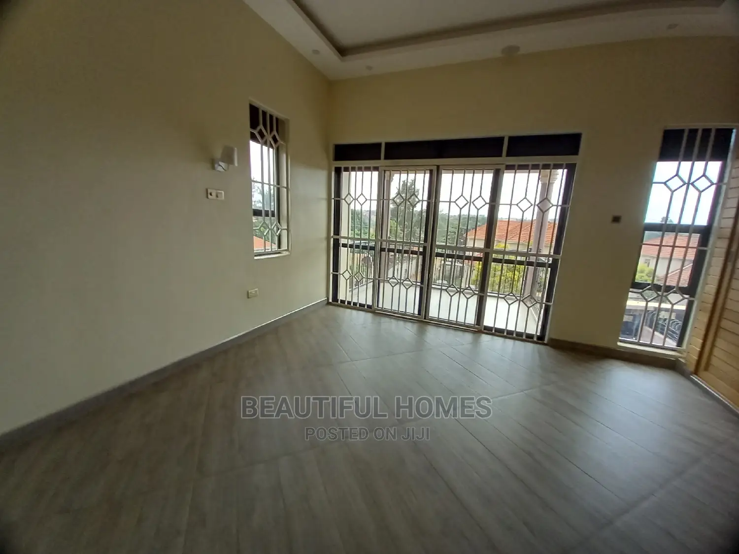 Furnished 5bdrm Mansion in Kira for Sale in Kira
