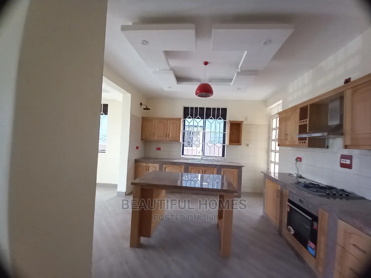 Furnished 5bdrm Mansion in Kira Ministers for Sale in Kira