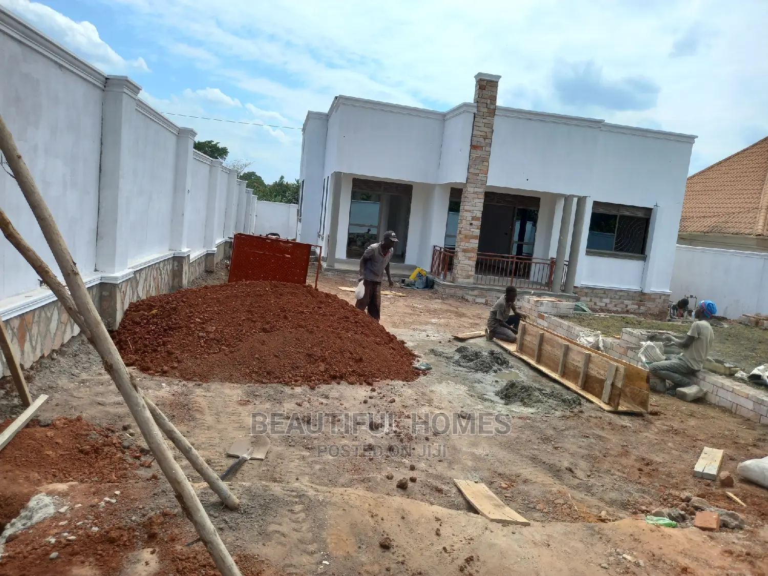 Furnished 4bdrm Bungalow in Kira for Sale in Kira