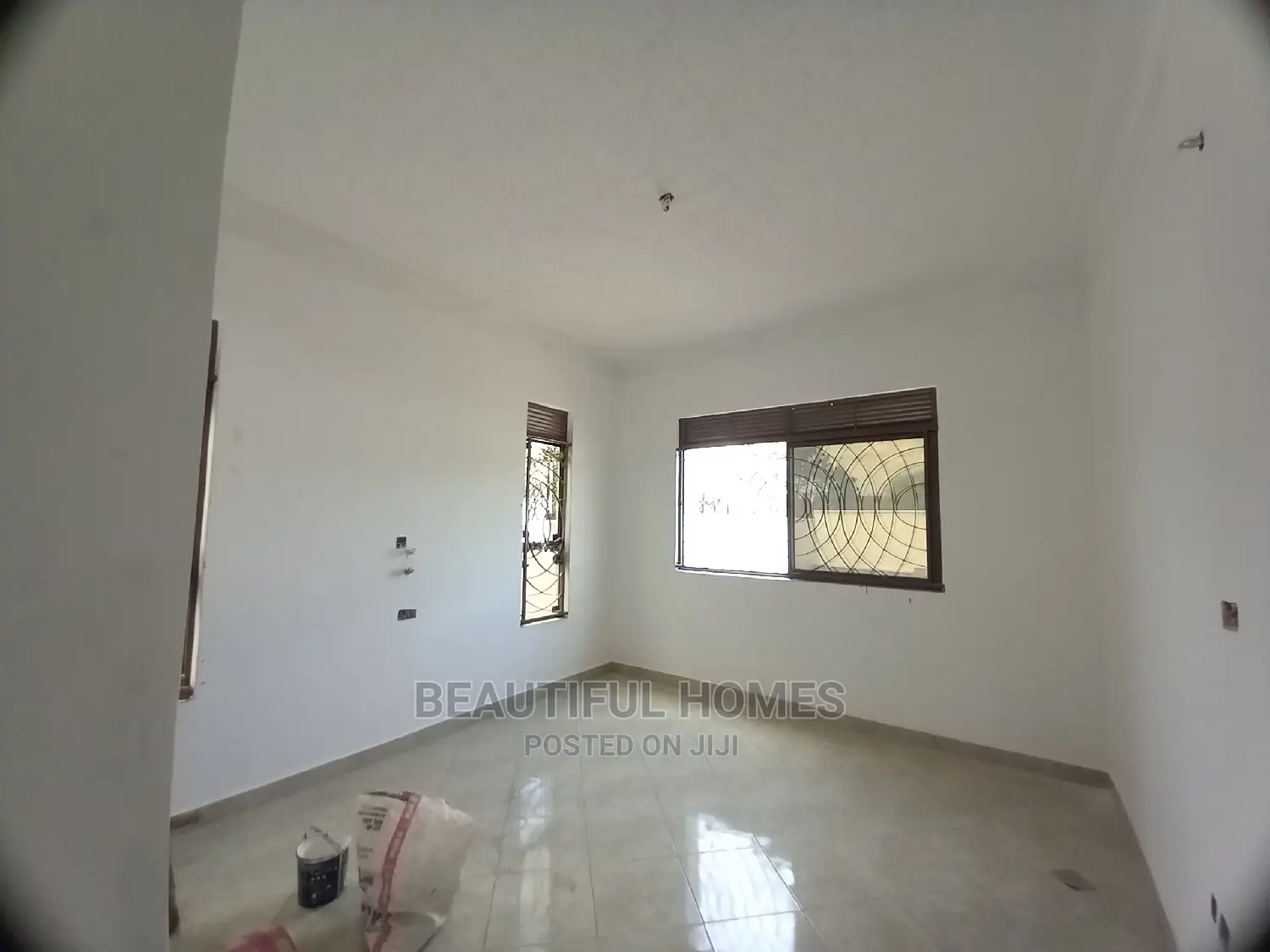 Furnished 4bdrm Bungalow in Kira for Sale in Kira
