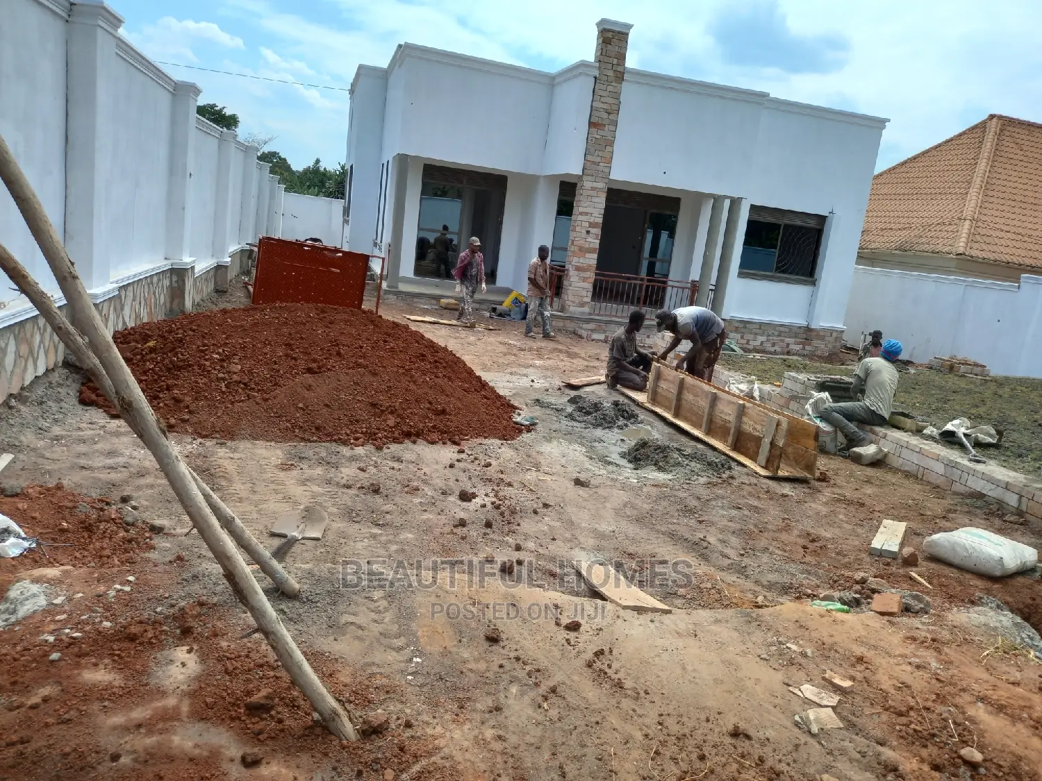 Furnished 4bdrm House in Kira for Sale in Kira