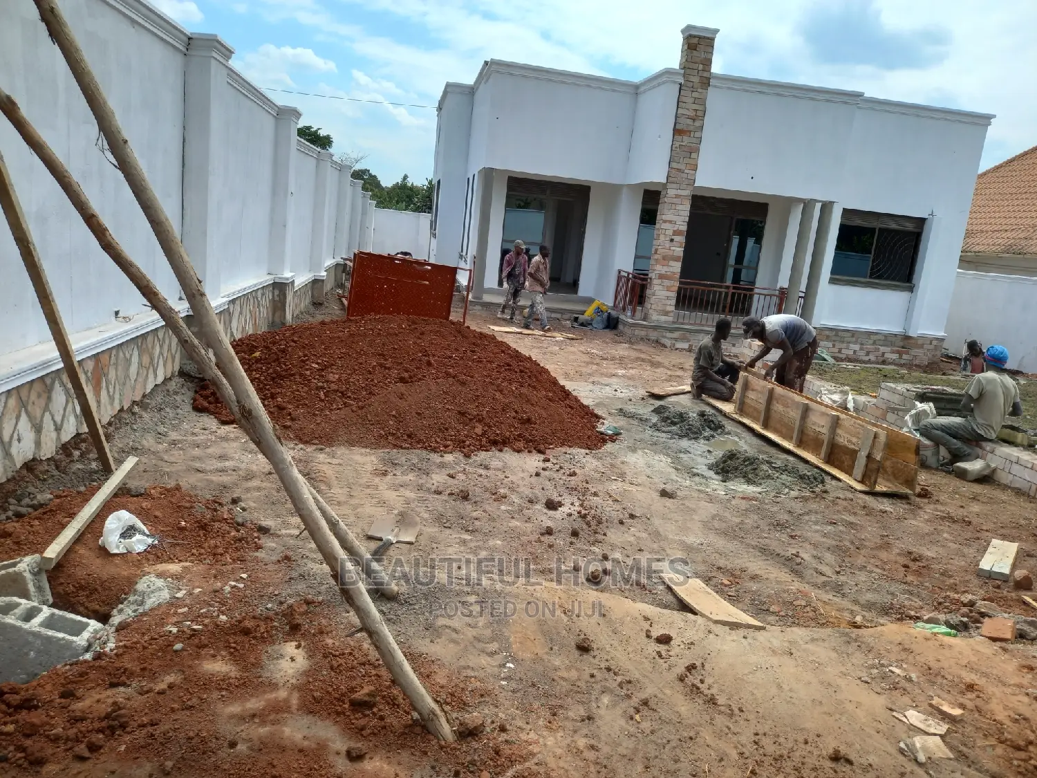 Furnished 4bdrm House in Kira for Sale in Kira
