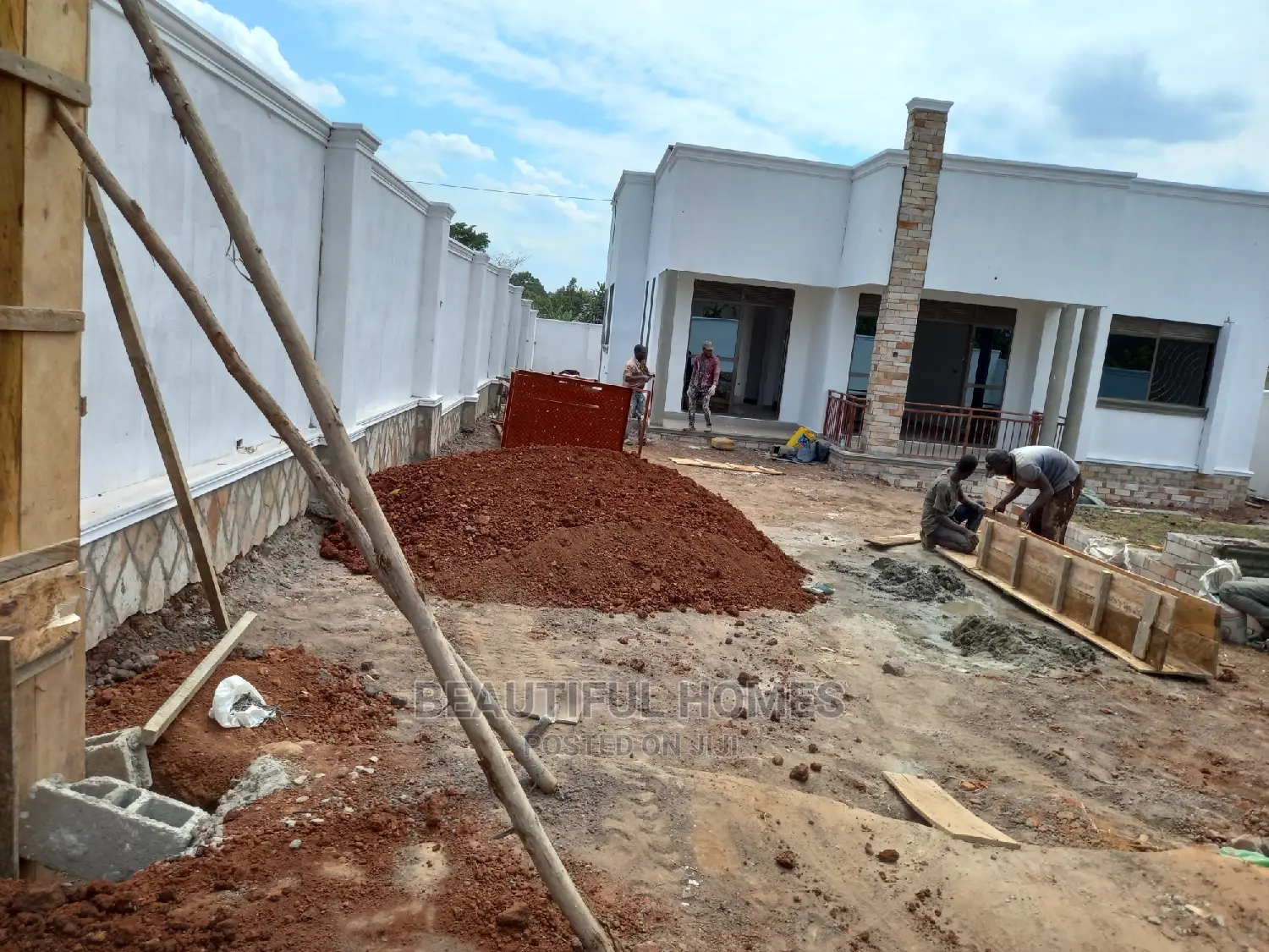 Furnished 4bdrm House in Kira for Sale in Kira