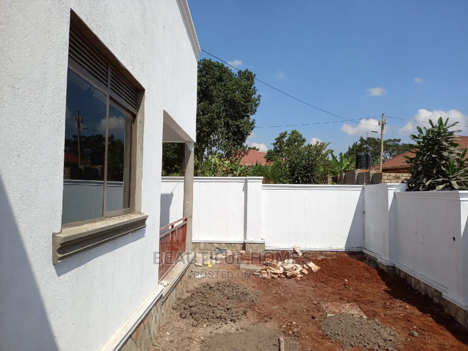 Furnished 4bdrm Bungalow in Kira for Sale in Kira