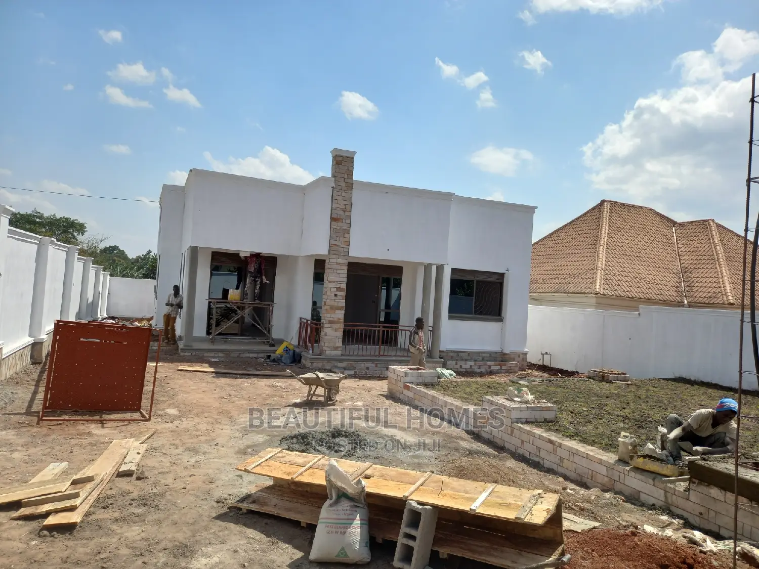 Furnished 4bdrm Bungalow in Kira for Sale in Kira