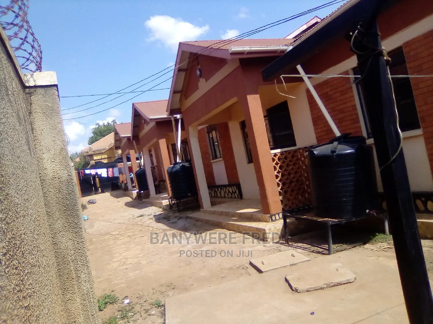 Furnished 2bdrm Bungalow in Kira for Rent in Kira