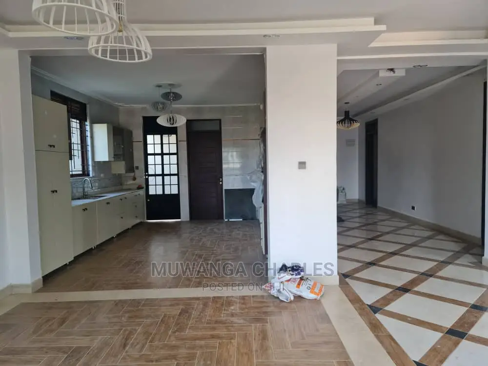 5bdrm Duplex in Fs Properties Ltd, Central Division for Sale in Central Division