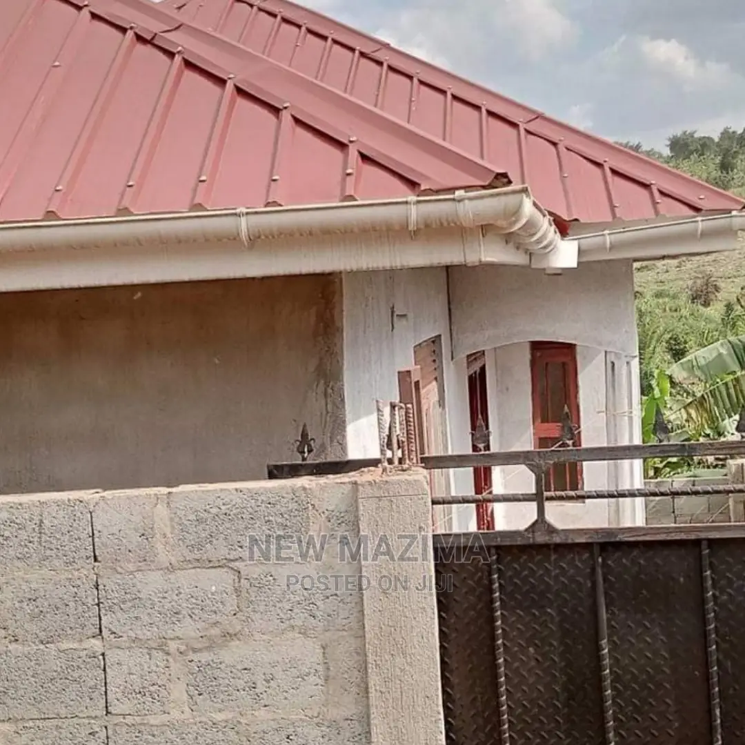 2bdrm House in Mpererwe Kata, Central Division for Sale in Central Division