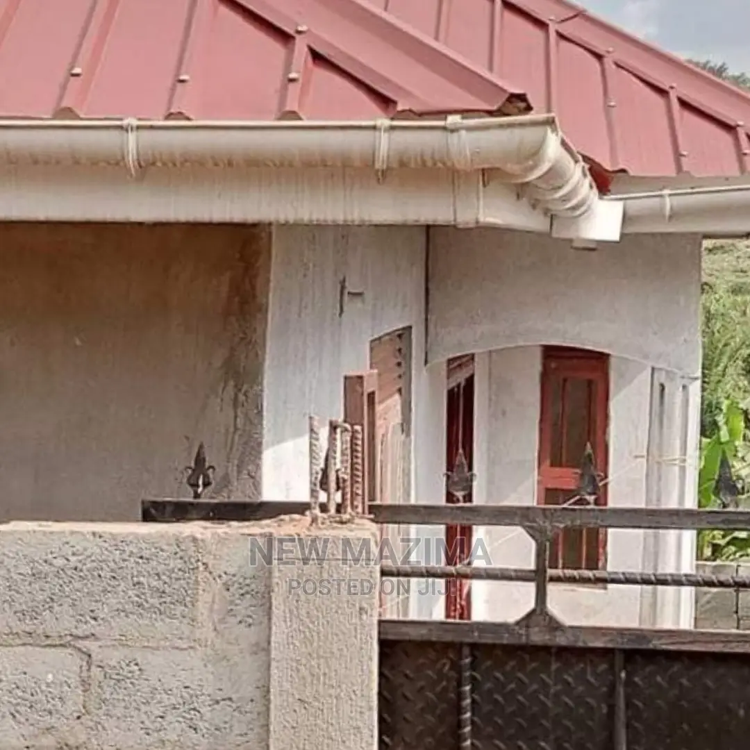 2bdrm House in Mpererwe Kata, Central Division for Sale in Central Division