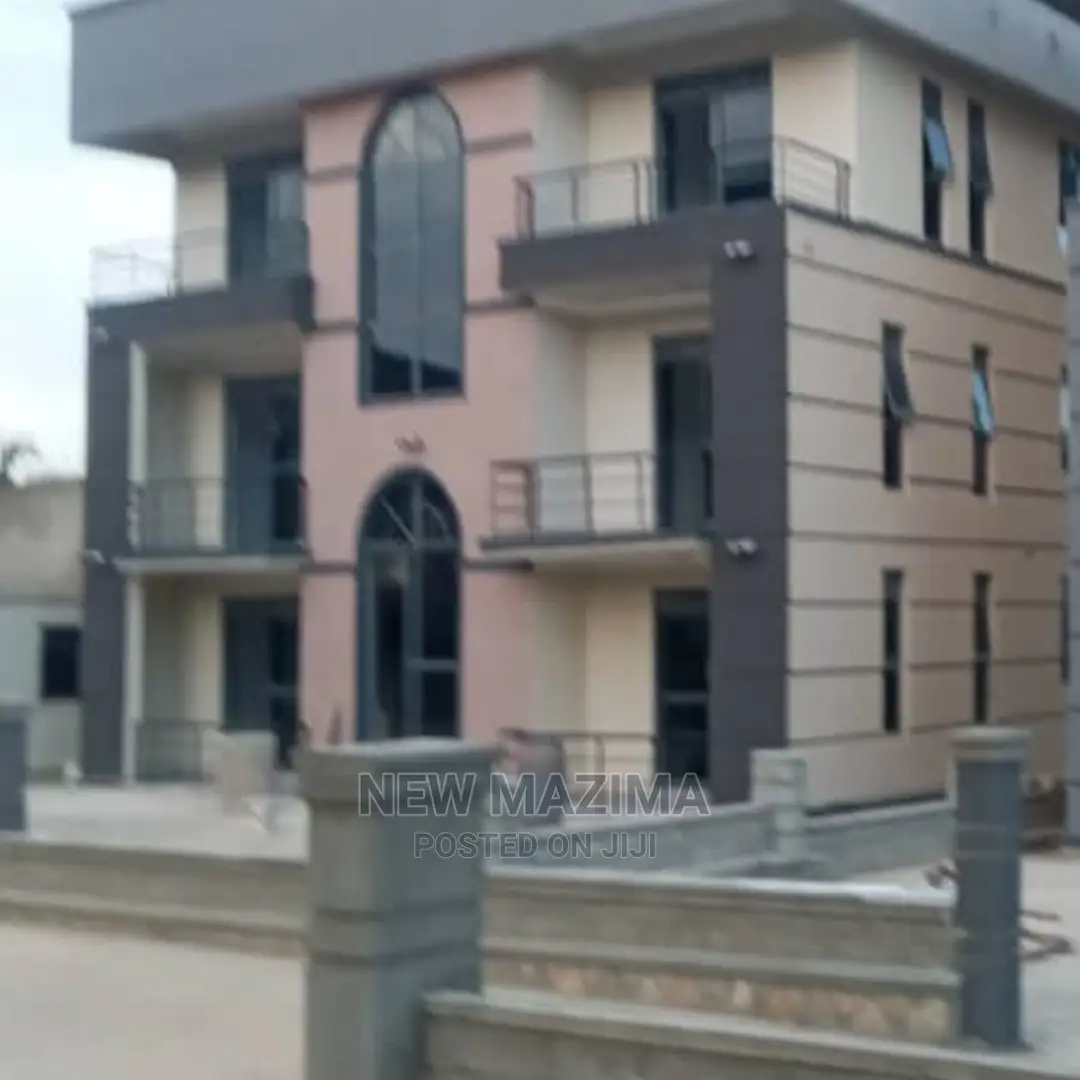 6bdrm Block of Flats in Munyonyo Heights, Central Division for Sale in Central Division