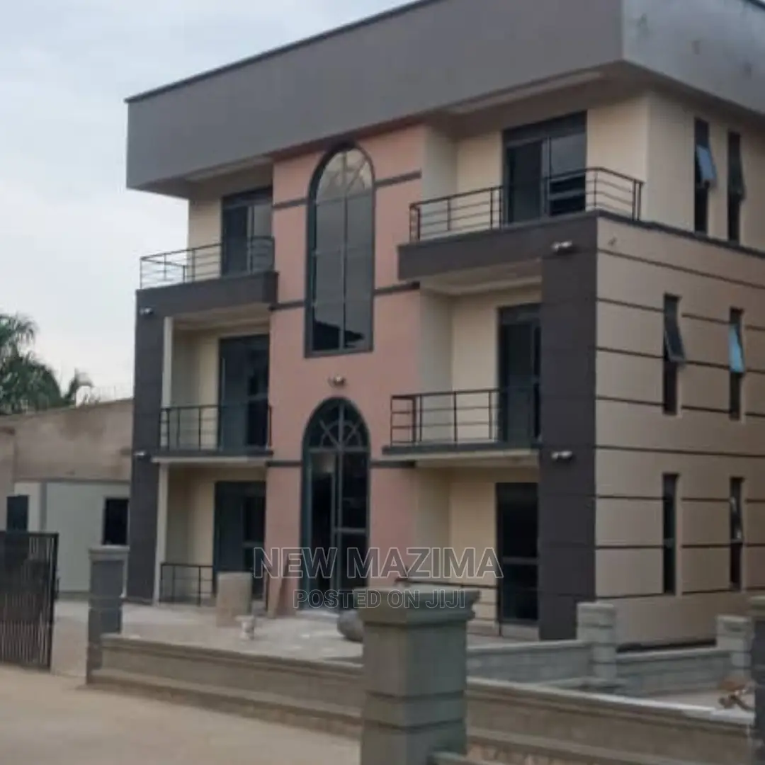 6bdrm Block of Flats in Munyonyo Heights, Central Division for Sale in Central Division