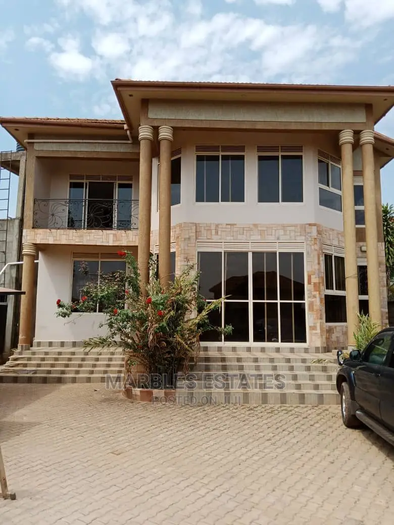 4bdrm House in Mutundwe, Central Division for Sale in Central Division