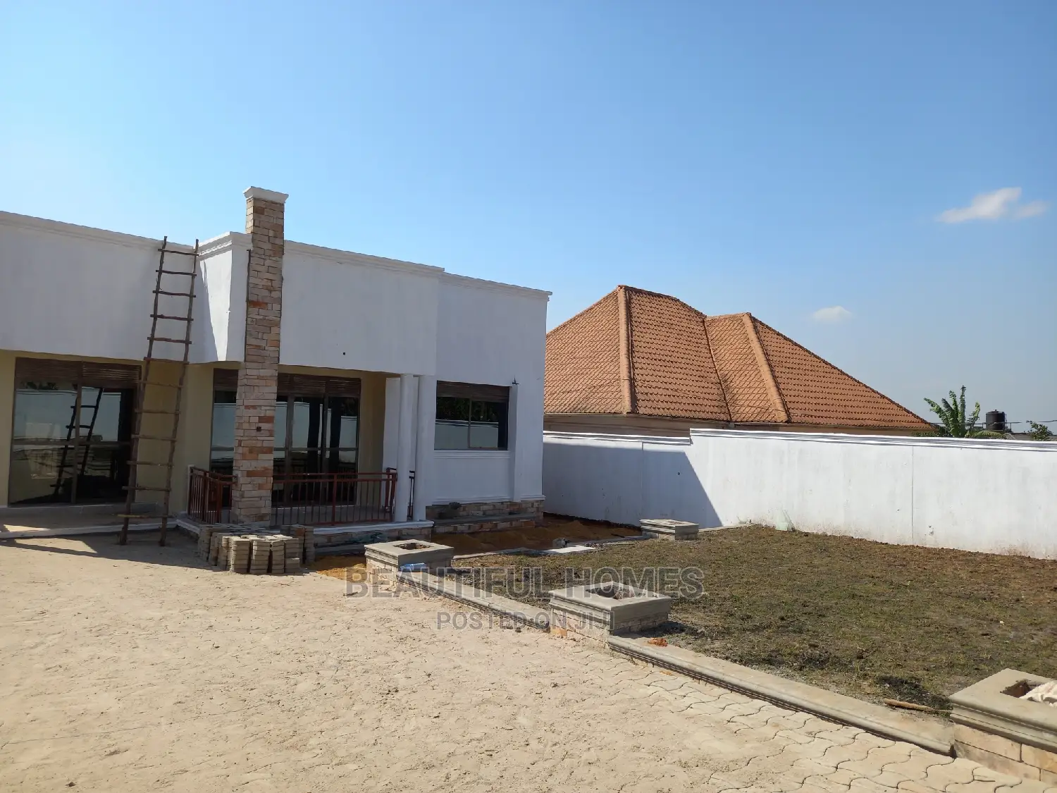Furnished 4bdrm Bungalow in Kira for Sale in Kira