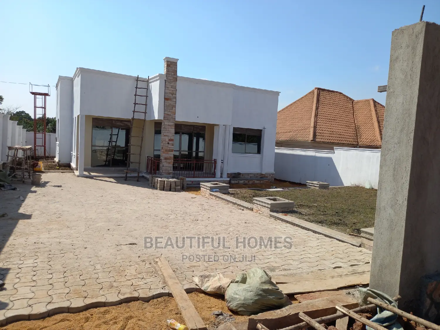 Furnished 4bdrm Bungalow in Kira for Sale in Kira