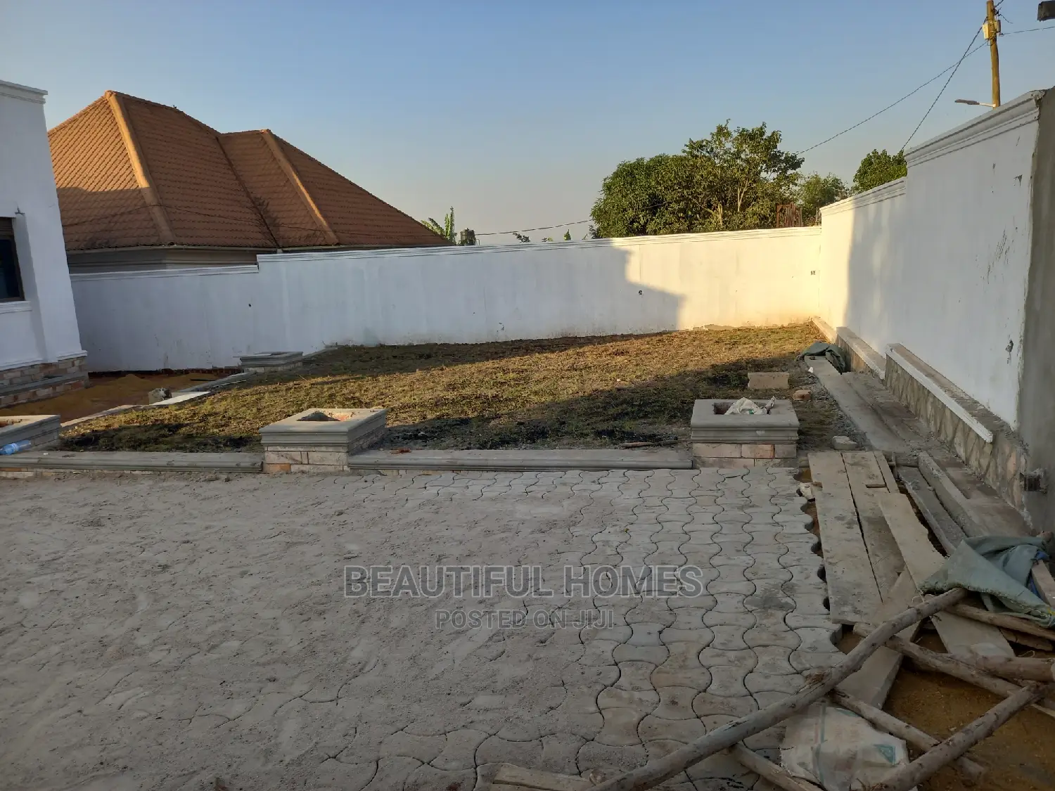 Furnished 4bdrm Bungalow in Kira for Sale in Kira