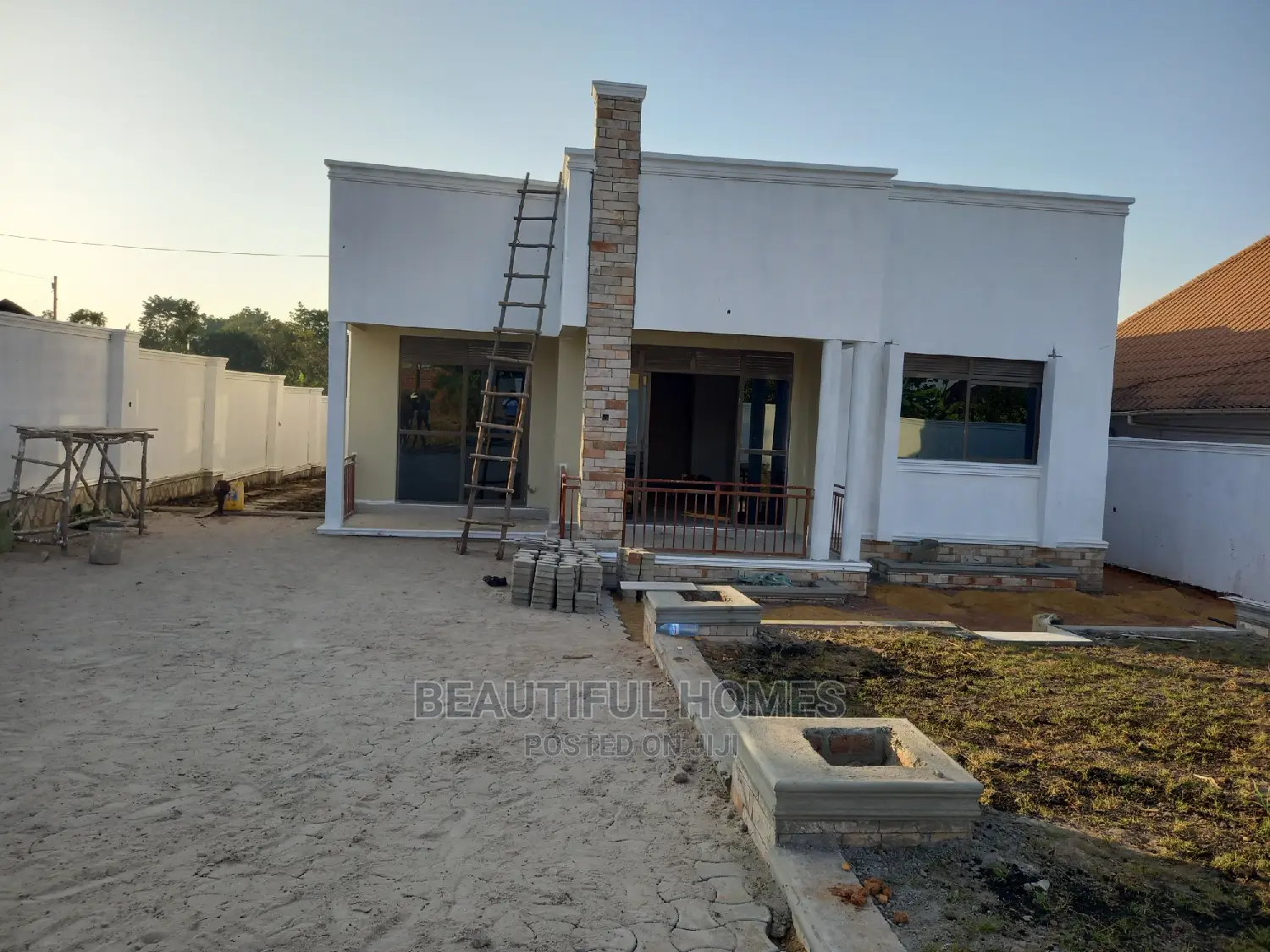 Furnished 4bdrm Bungalow in Kira for Sale in Kira