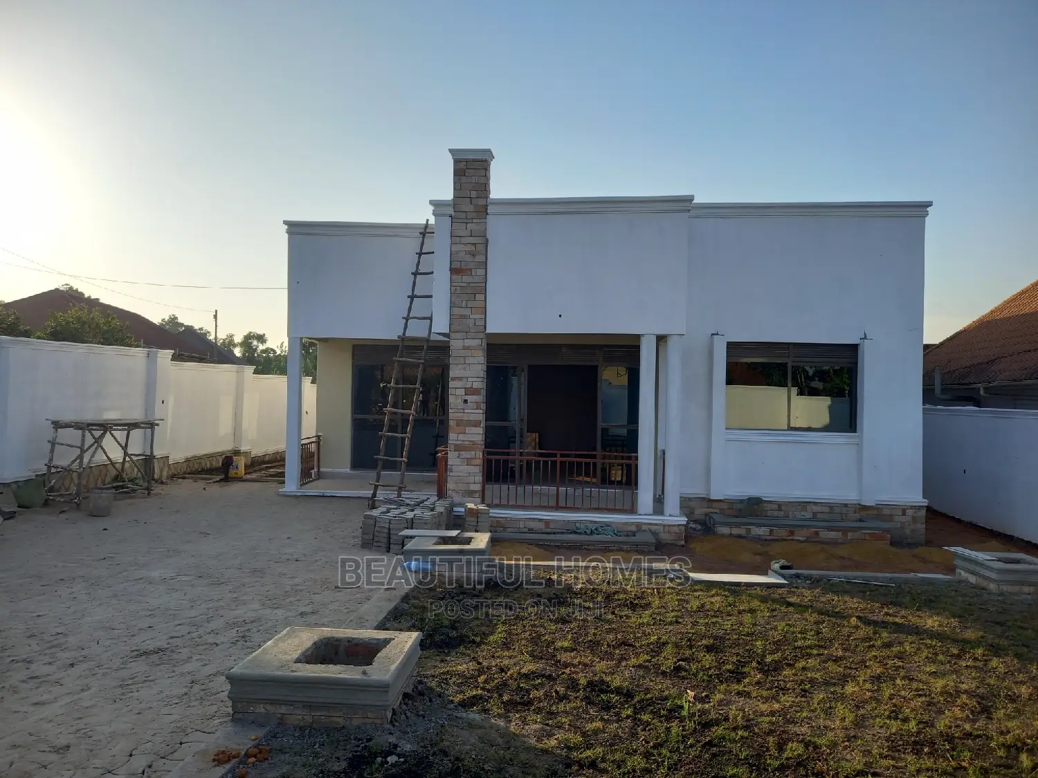 Furnished 4bdrm Bungalow in Kira for Sale in Kira