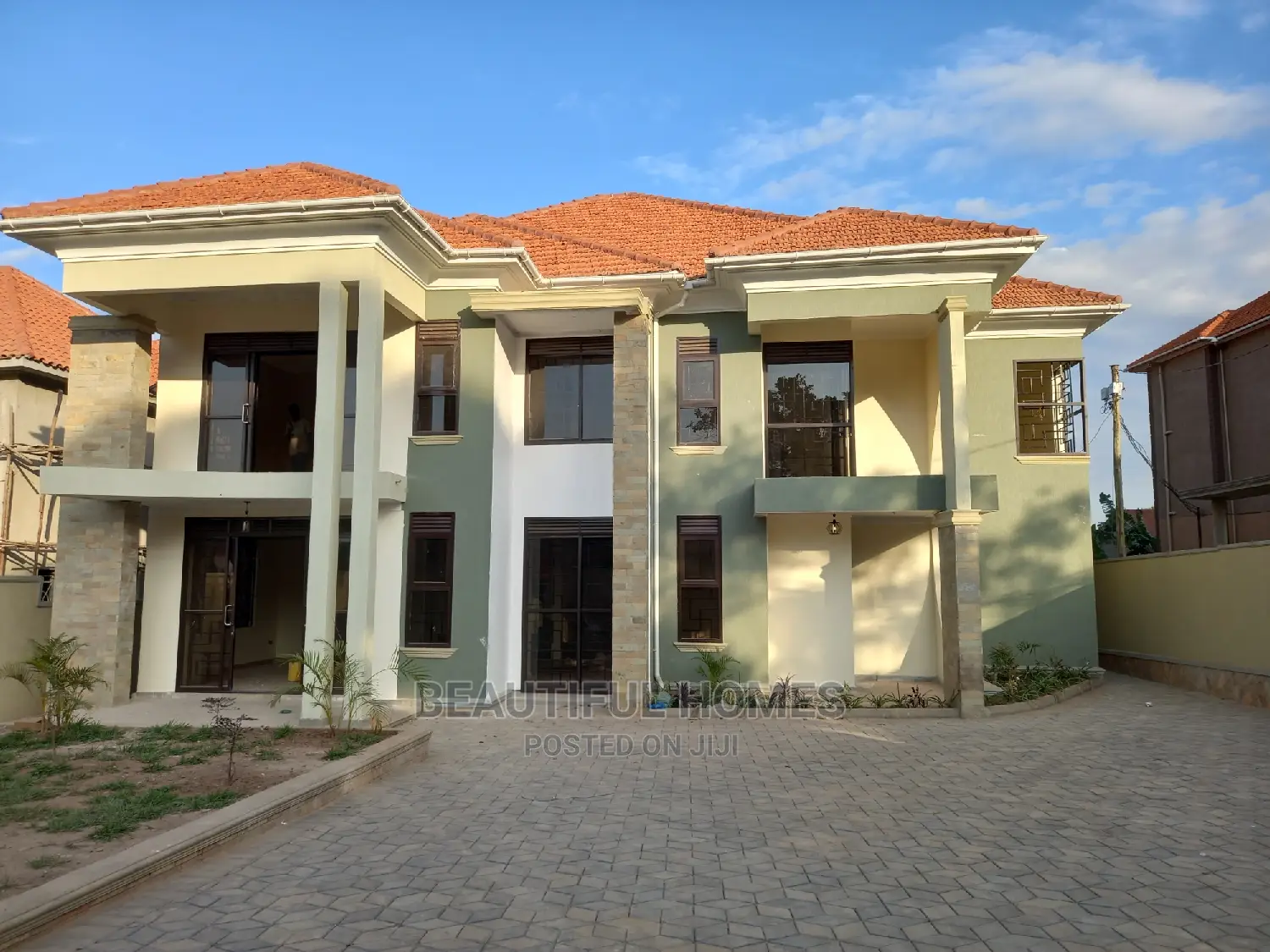 Furnished 6bdrm Mansion in Kira, Central Division for Sale in Central Division