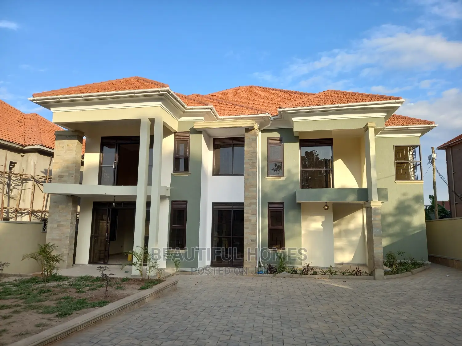 Furnished 6bdrm Mansion in Kira, Central Division for Sale in Central Division
