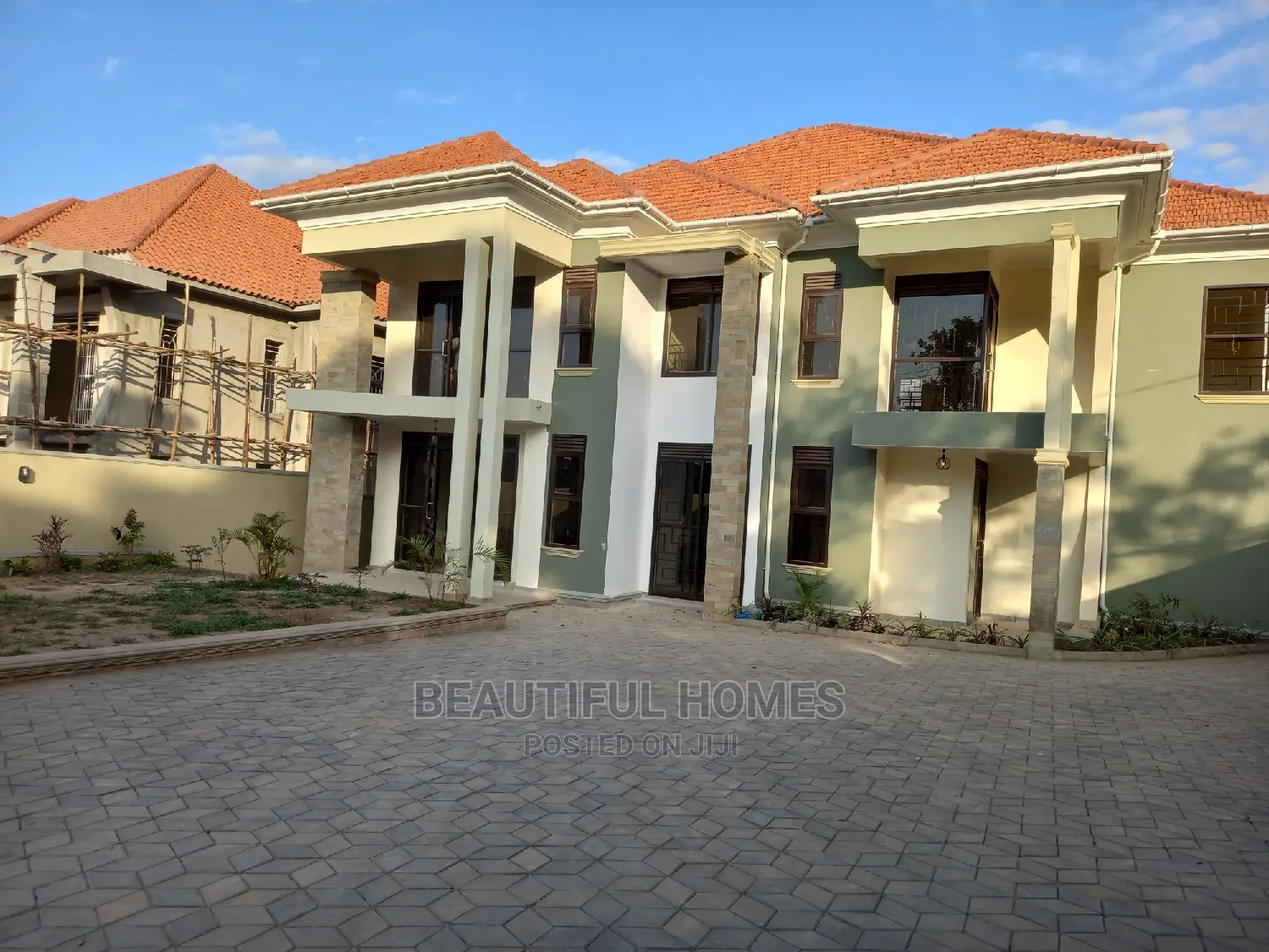 Furnished 6bdrm Mansion in Kira, Central Division for Sale in Central Division