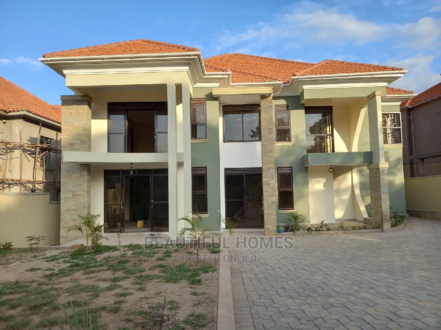Furnished 6bdrm Mansion in Kira, Central Division for Sale in Central Division