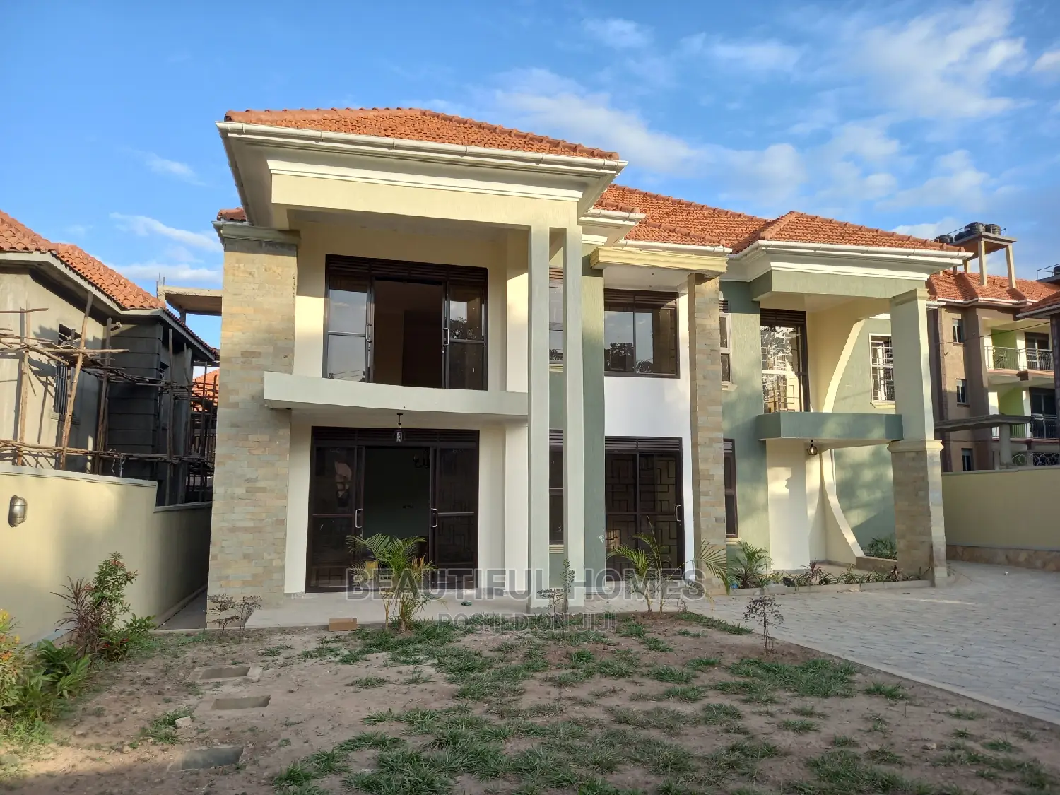 Furnished 6bdrm House in Kira Corporate Area for Sale in Kira