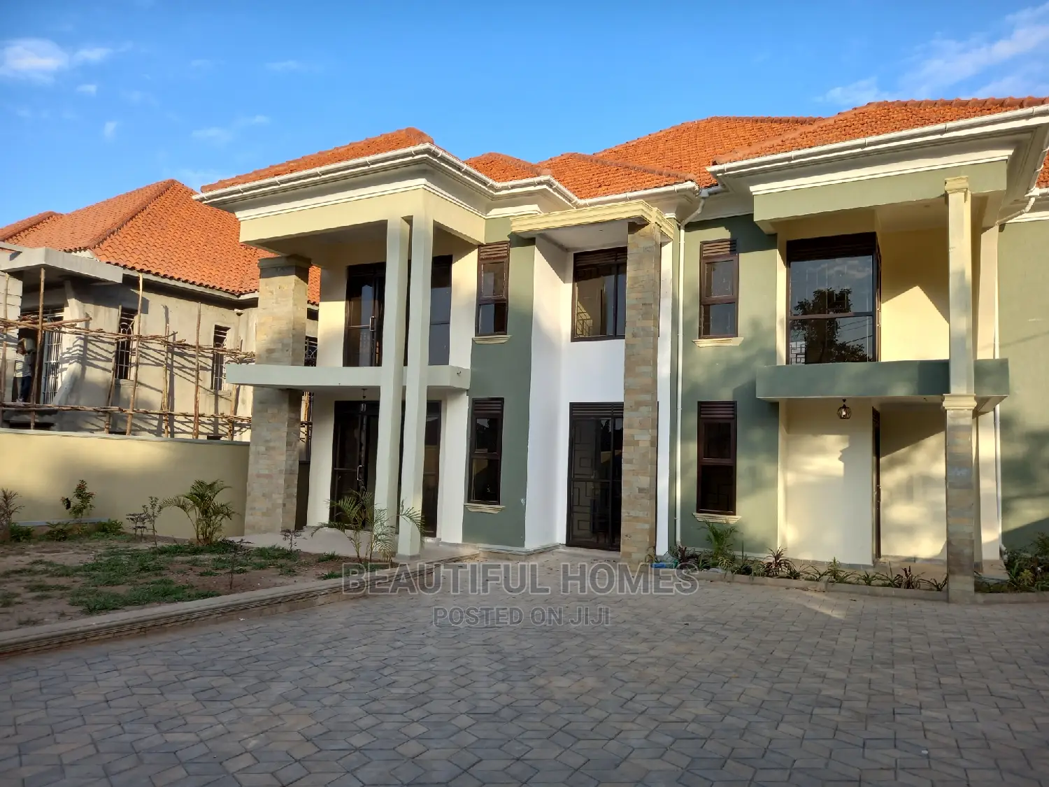Furnished 6bdrm House in Kira Corporate Area for Sale in Kira