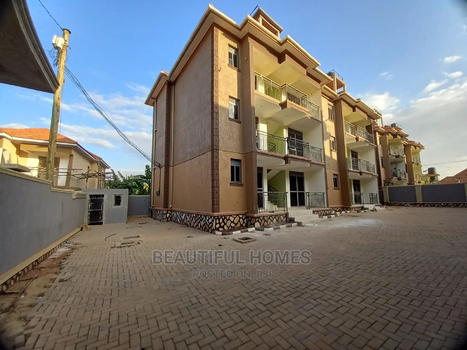 Furnished 1bdrm Block of Flats in Kira Main, Central Division for Sale in Central Division