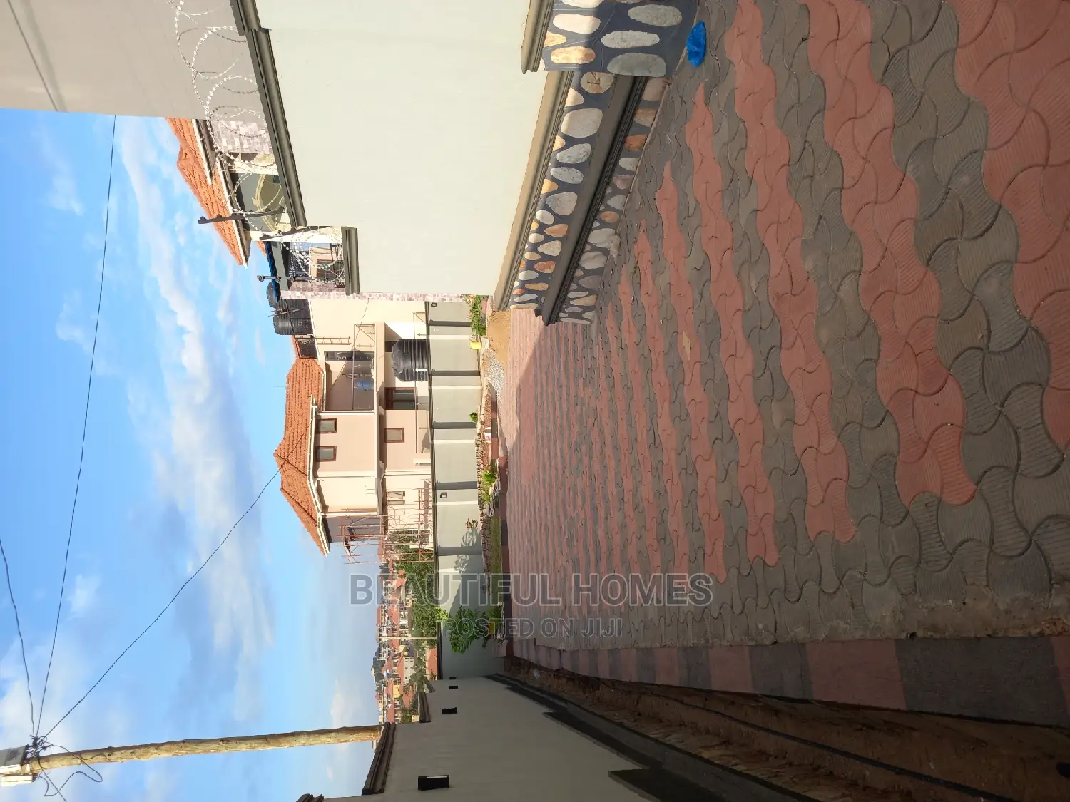 Furnished 6bdrm Mansion in Kira for Sale in Kira