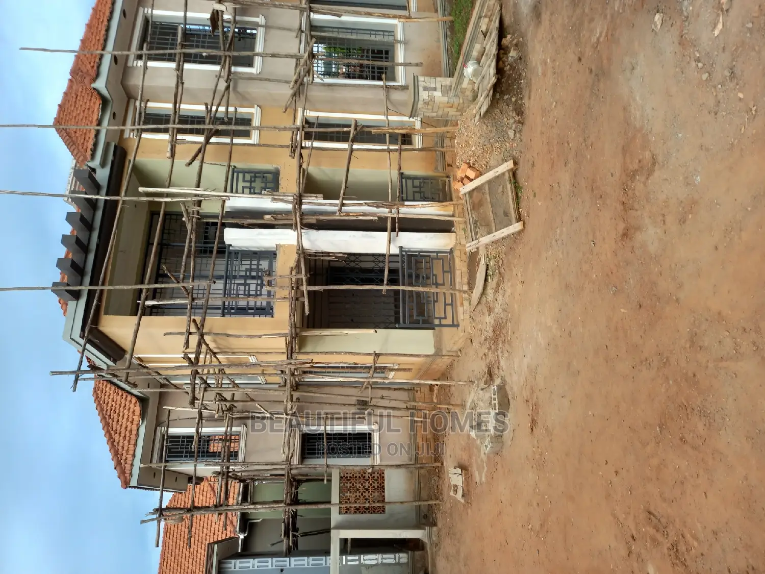 Furnished 4bdrm Duplex in Kira Corporate for Sale in Kira