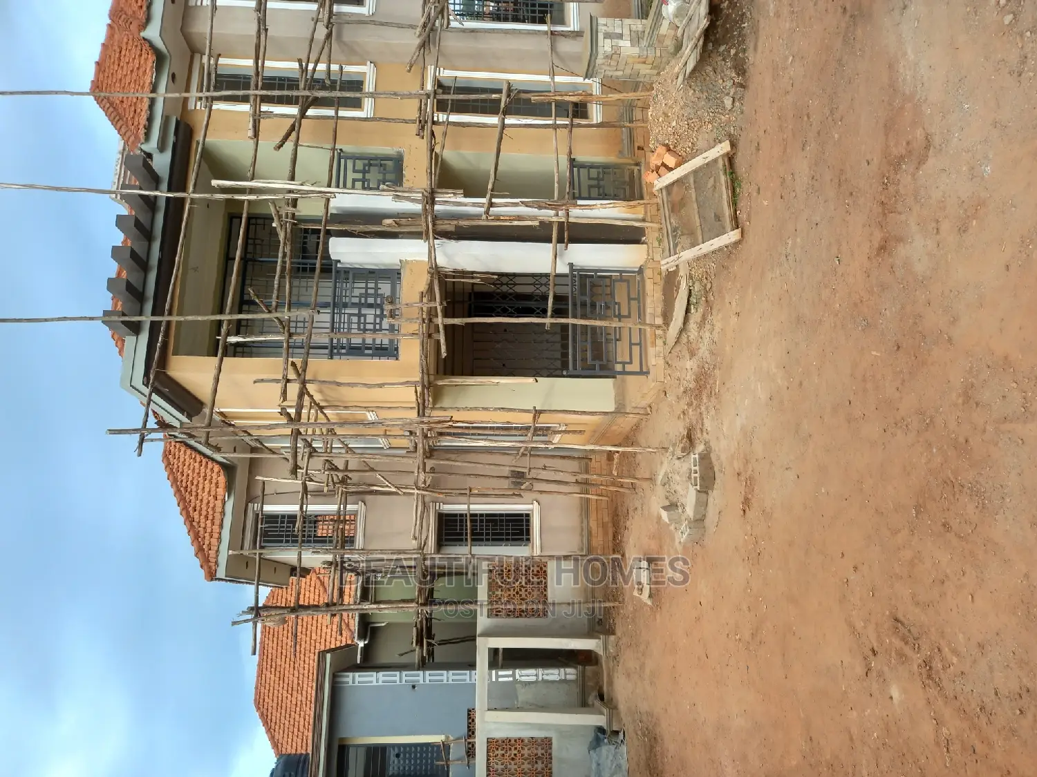 Furnished 4bdrm Duplex in Kira Corporate for Sale in Kira