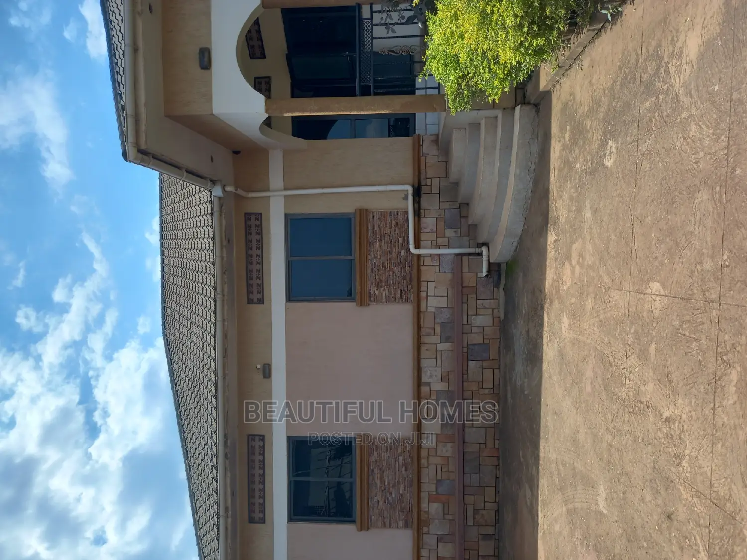 Furnished 4bdrm House in Kira for Sale in Kira