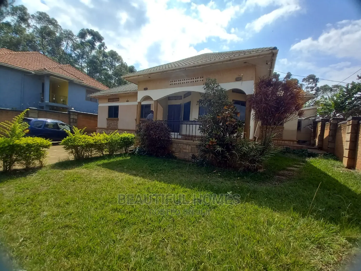 Furnished 4bdrm House in Kira for Sale in Kira