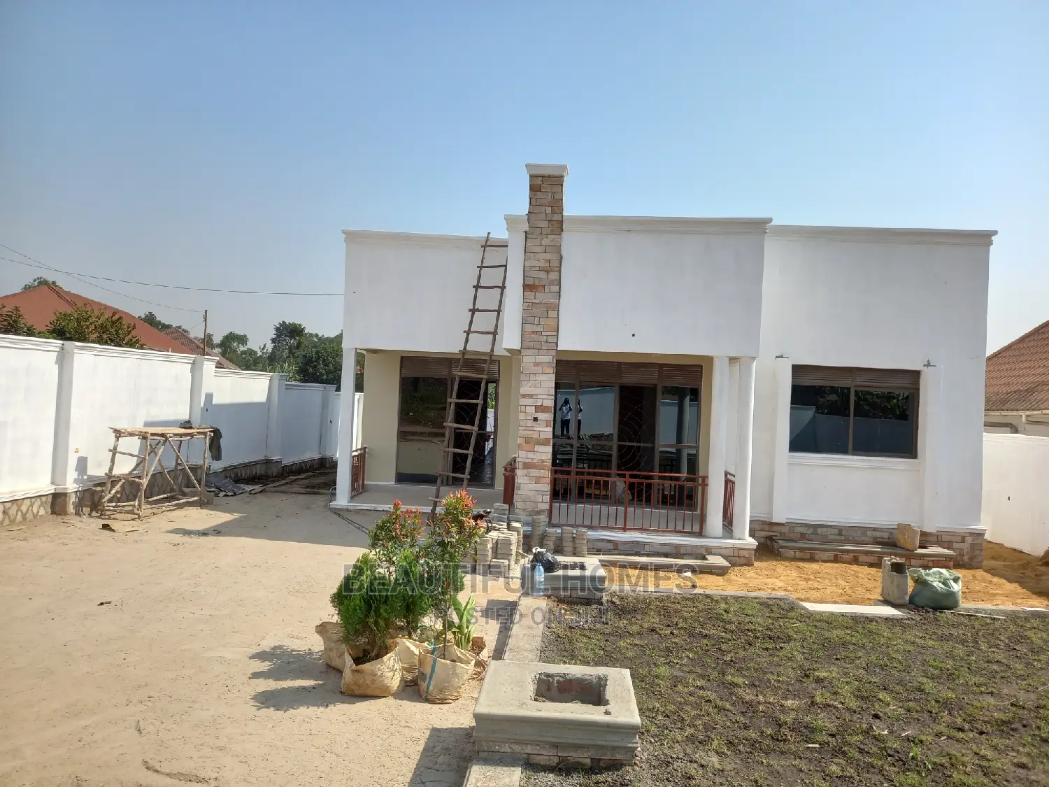 Furnished 4bdrm Bungalow in Kira for Sale in Kira