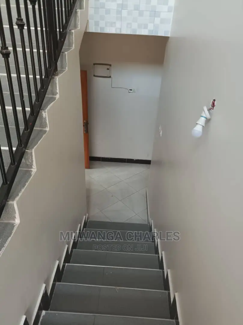 4bdrm Duplex in Fs Properties Ltd, Central Division for Rent in Central Division