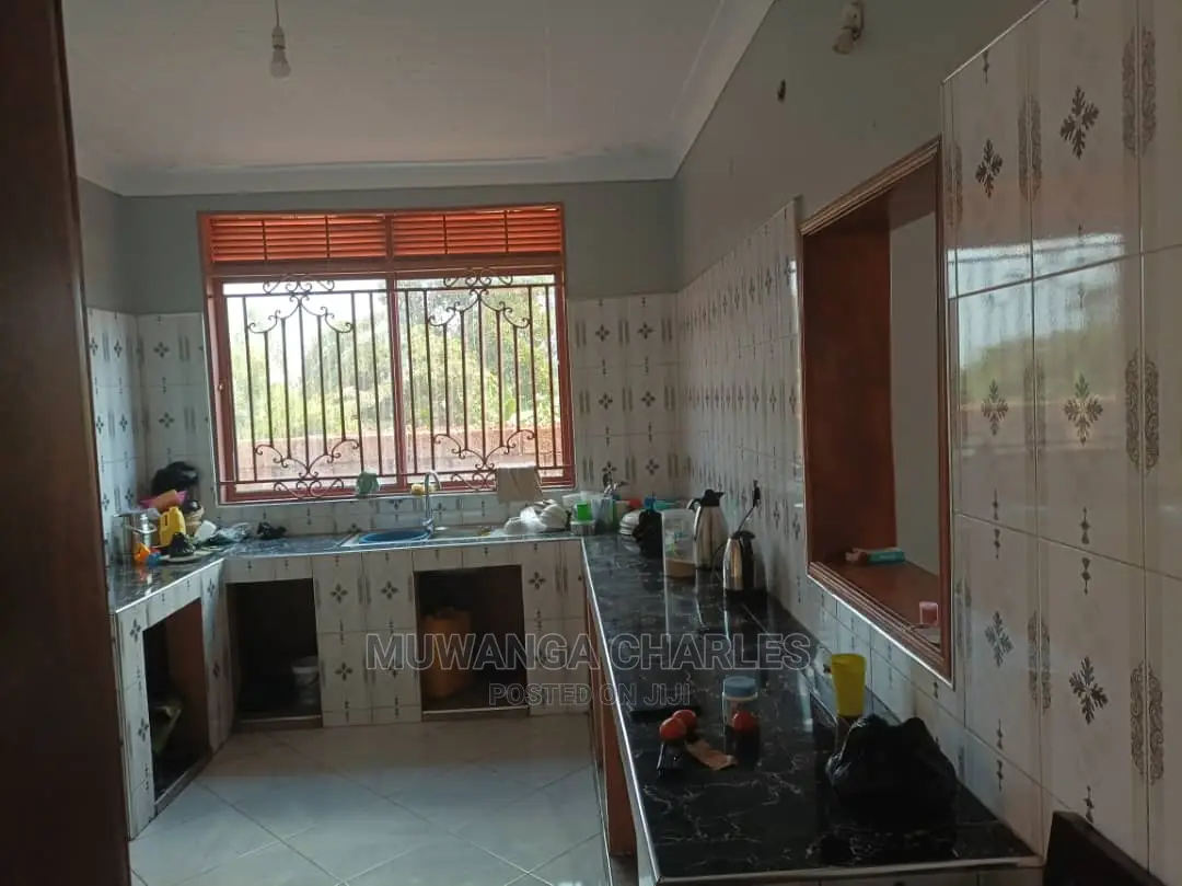 4bdrm Duplex in Fs Properties Ltd, Central Division for Rent in Central Division