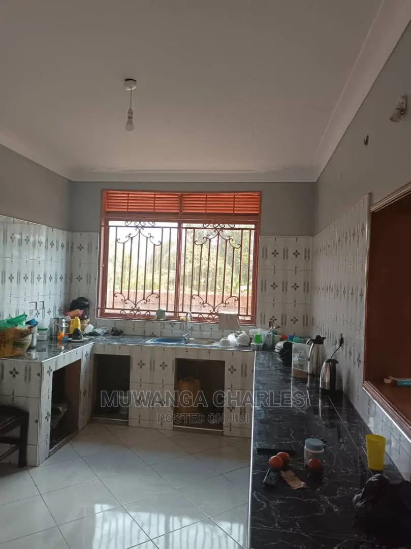 4bdrm Duplex in Fs Properties Ltd, Central Division for Rent in Central Division
