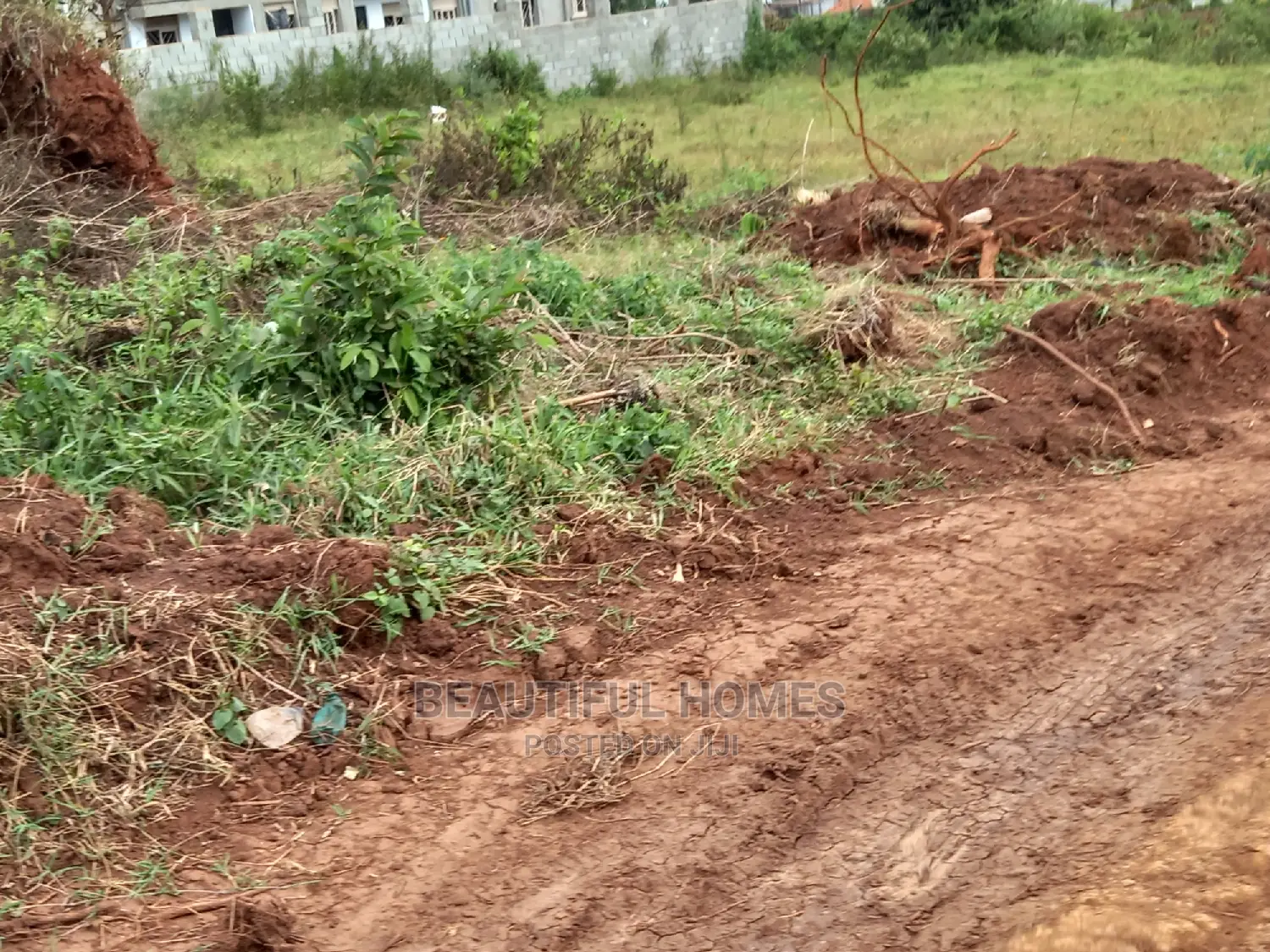 Pretty Land in Nakwero on Sale in Kira