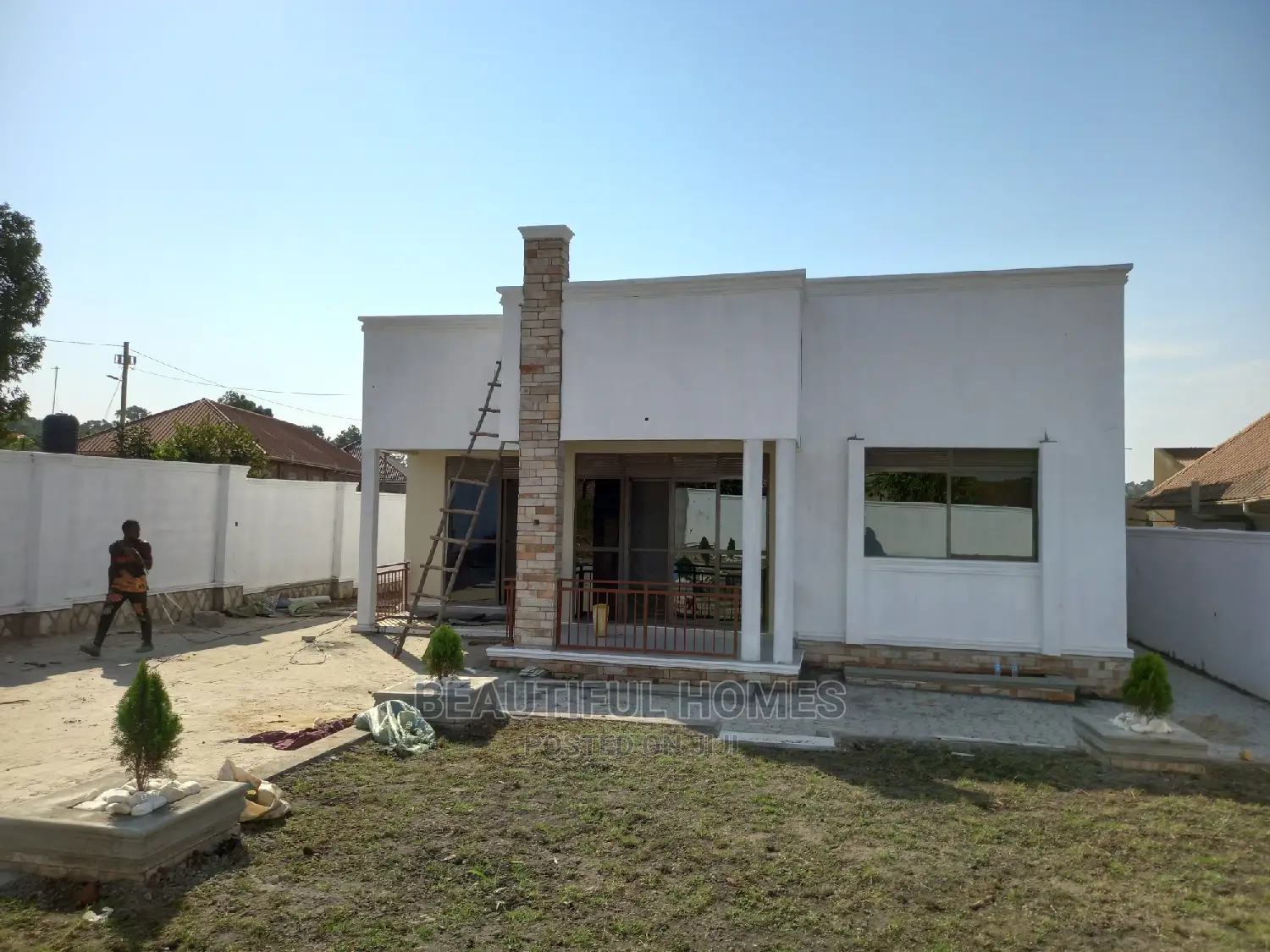 Furnished 4bdrm Bungalow in Kira for Sale in Kira